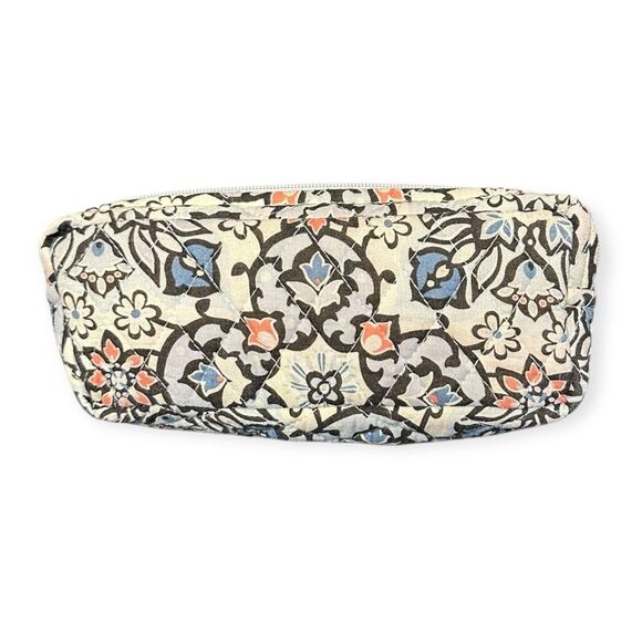 VERA BRADLEY Lisbon Medallion Quilted Pencil Bag - Picture 1 of 4